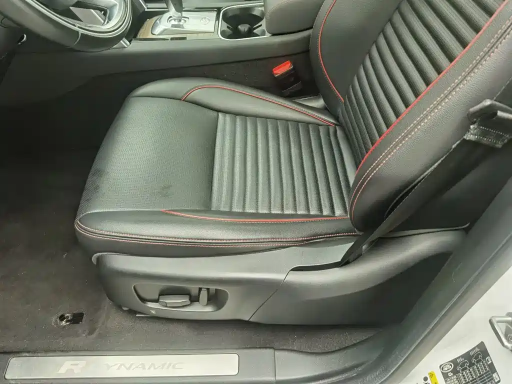 Land Rover Discovery Sport — миниатюра 20
