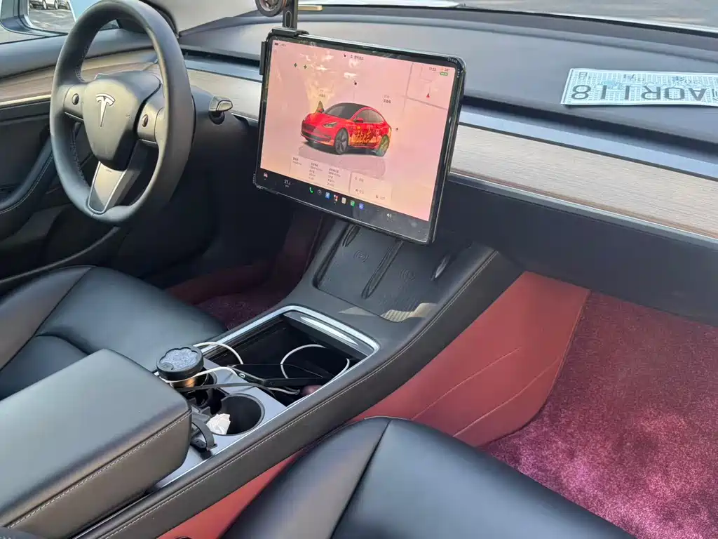 Tesla Model 3 — миниатюра 8