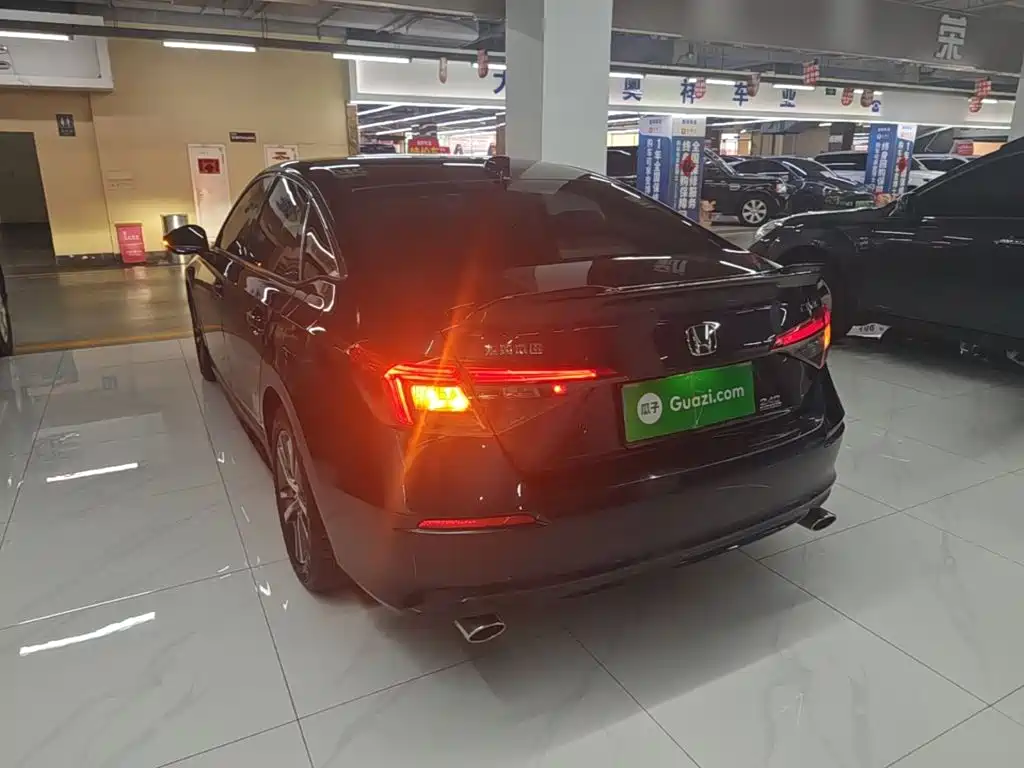Honda Civic — миниатюра 5