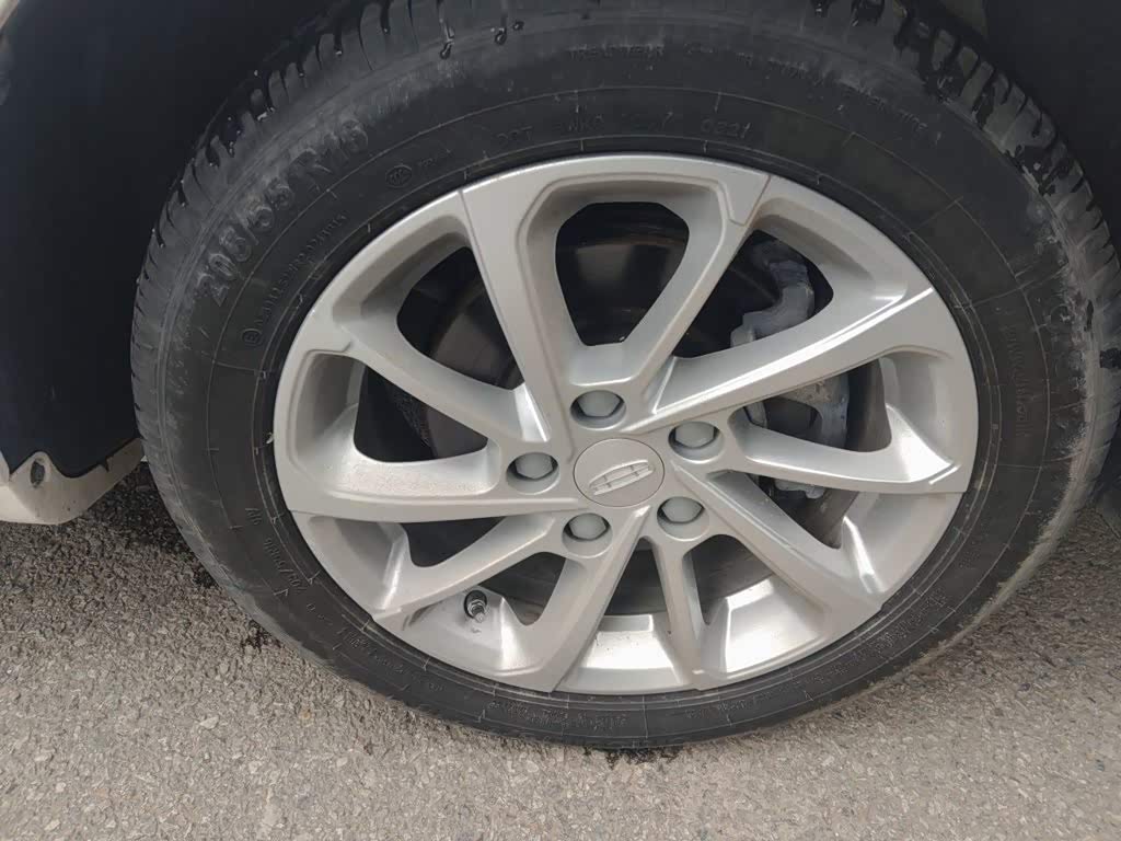 Geely Emgrand 1.5 л 2021 г. Белый, пробег 23400 км
