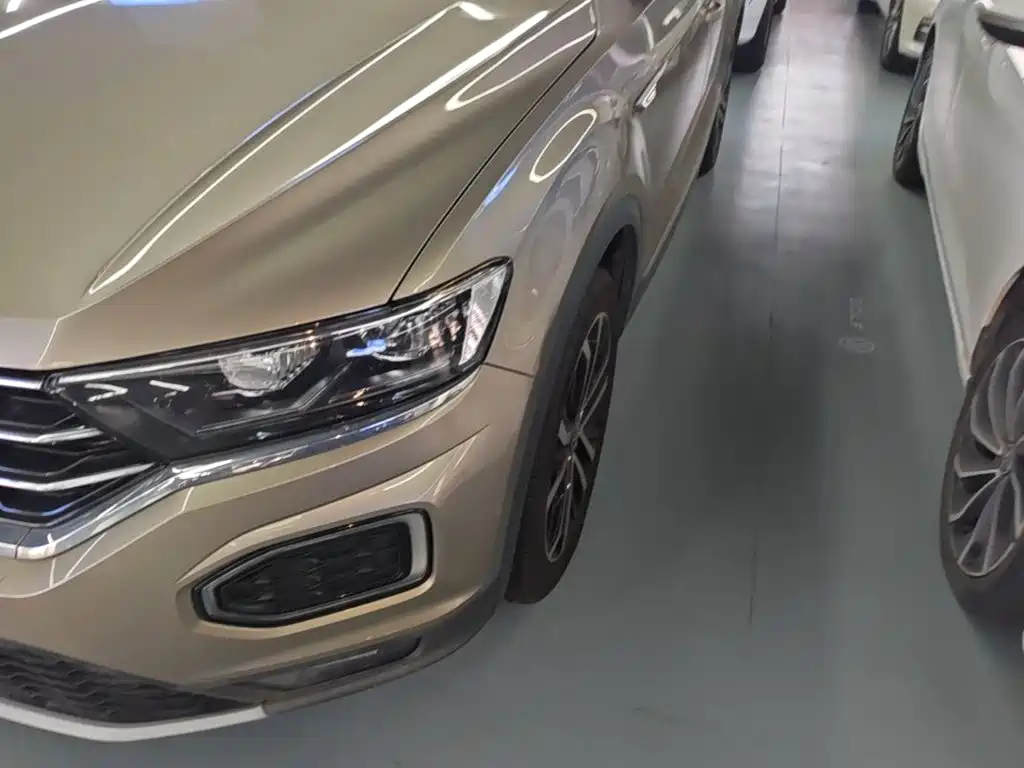 Volkswagen T-Roc — миниатюра 24