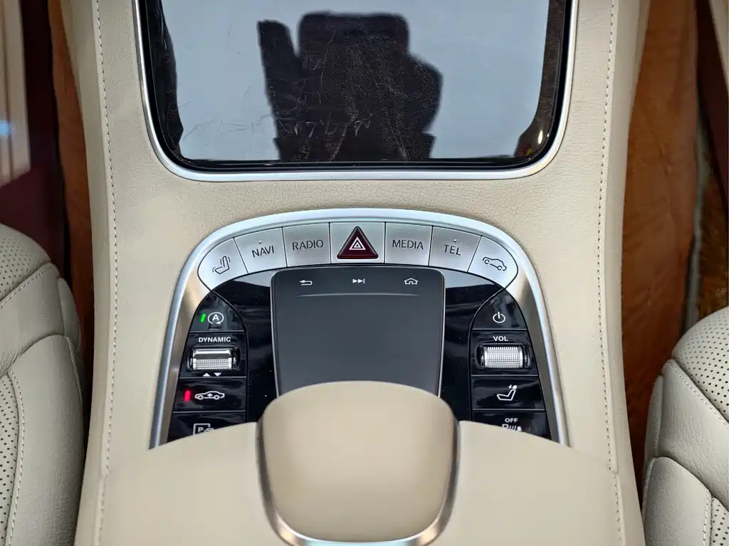 Mercedes-Benz S-Class — миниатюра 19