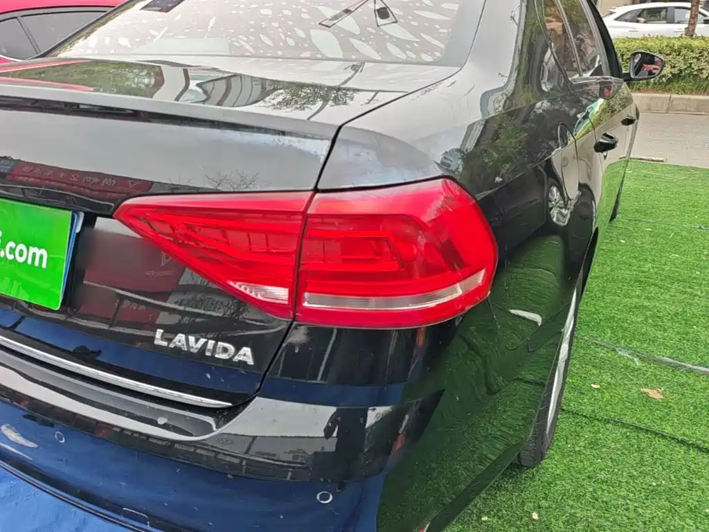 Volkswagen Lavida — миниатюра 8