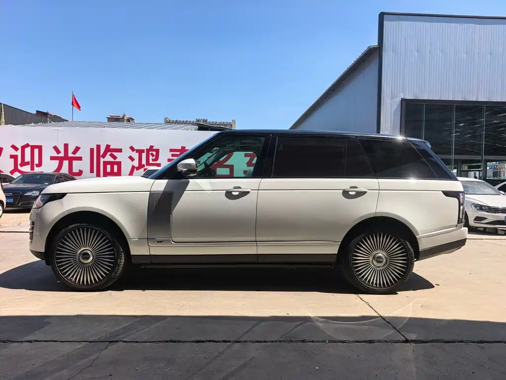 Land Rover Range Rover — миниатюра 3