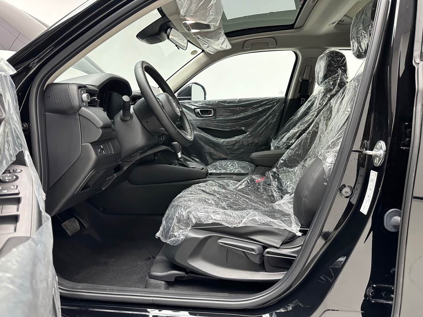 Honda XR-V 1.5 л 2023 г. Чёрный, пробег 900 км