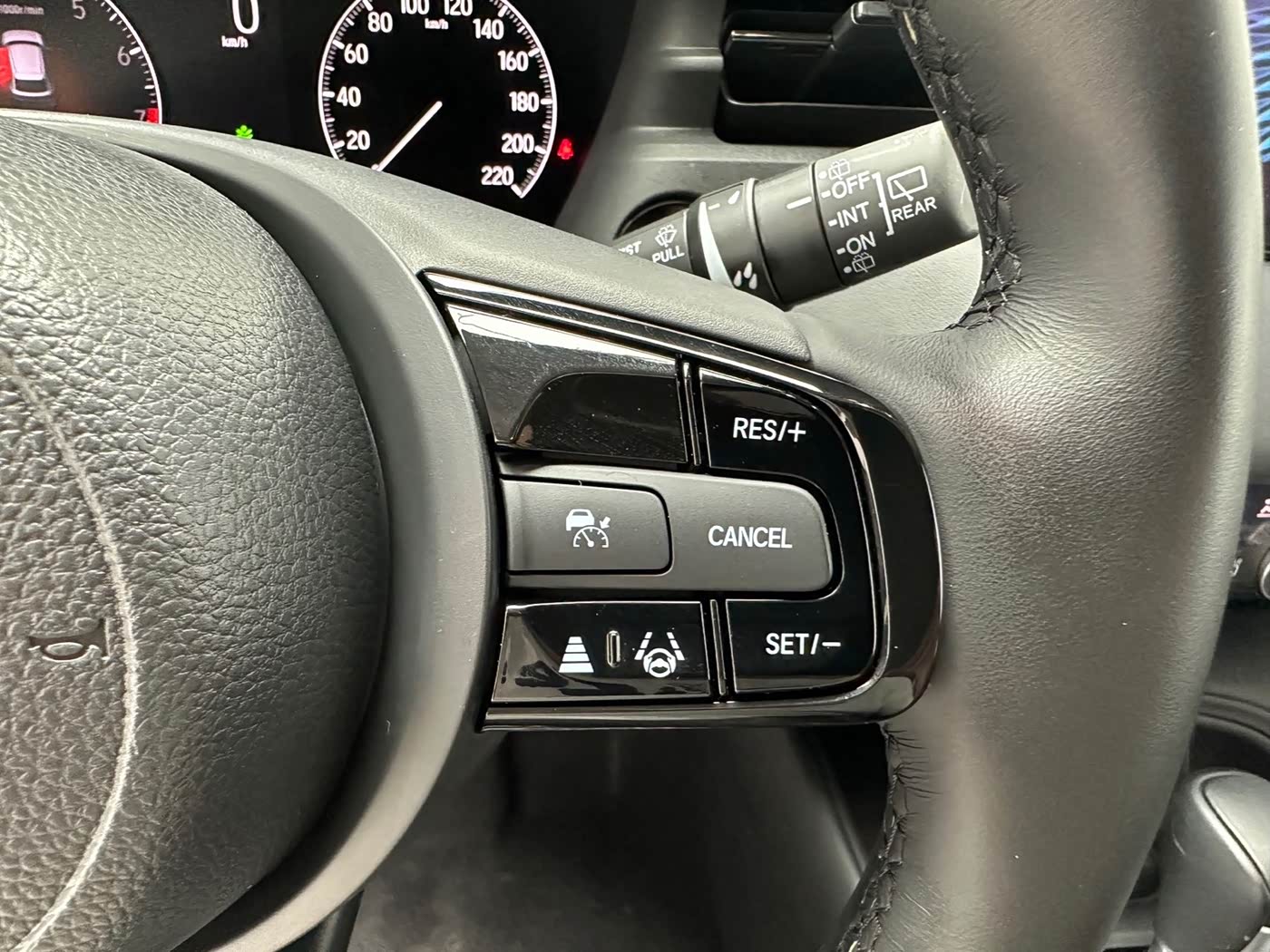Honda XR-V 1.5 л 2023 г. Чёрный, пробег 900 км