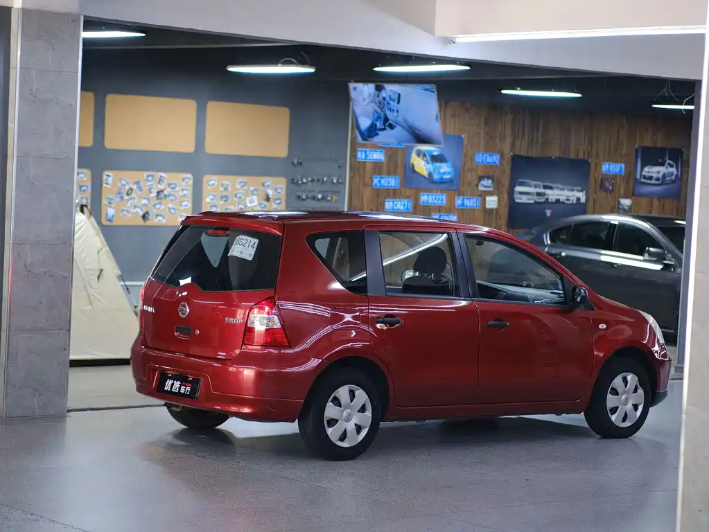 Nissan Livina — миниатюра 14