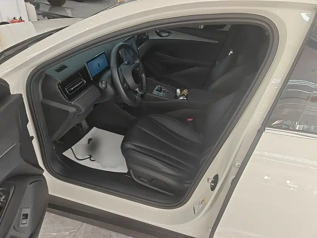 BYD Seal 06 — миниатюра 15