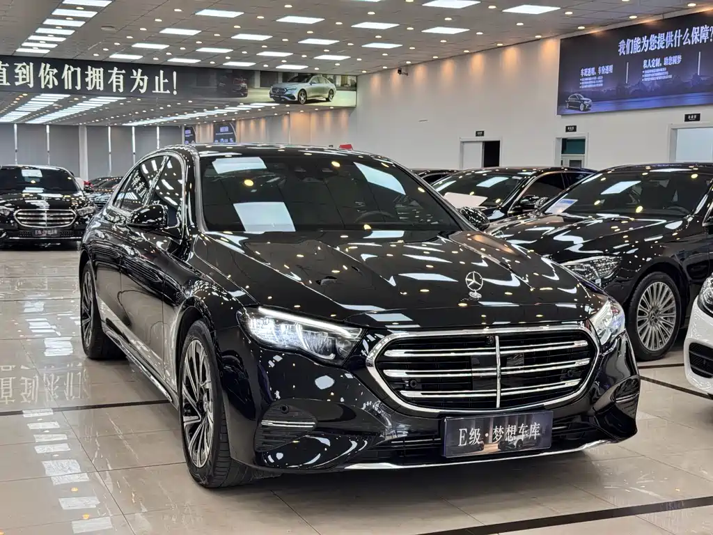 Mercedes-Benz E-Class — миниатюра 3