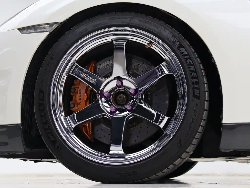 Nissan GT-R — миниатюра 24
