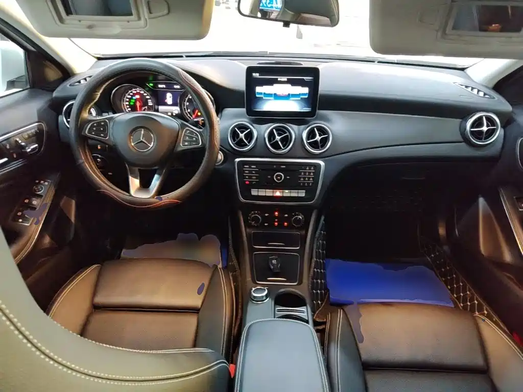 Mercedes-Benz GLA — миниатюра 10