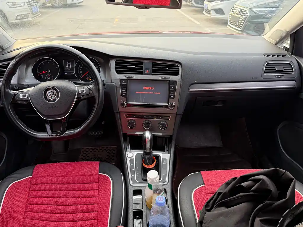 Volkswagen Golf — миниатюра 10