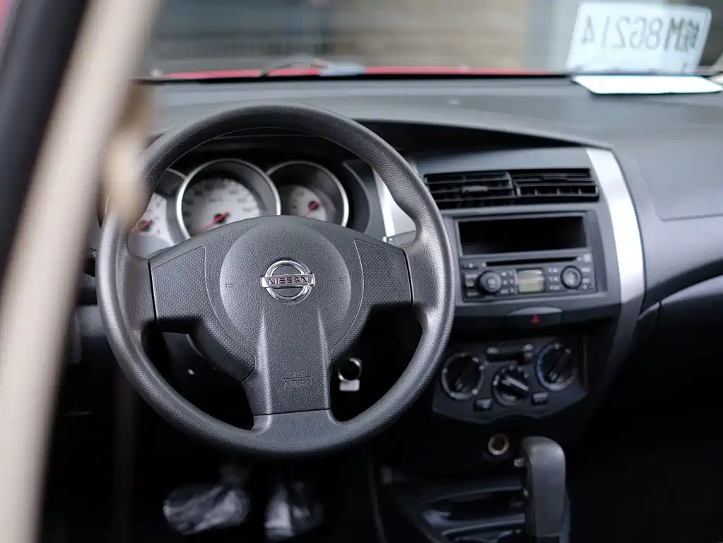 Nissan Livina — миниатюра 44