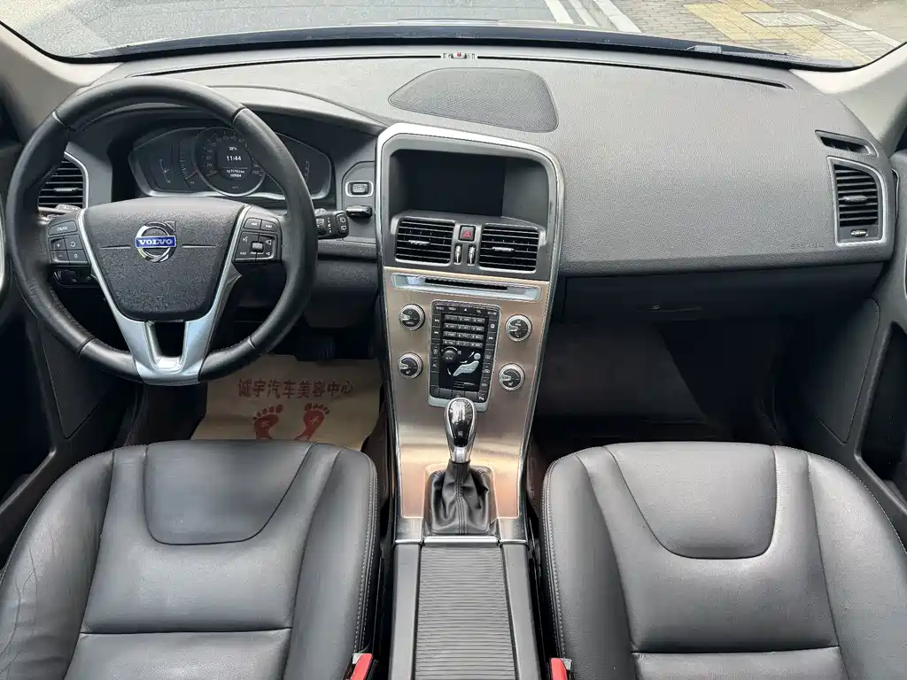 Volvo XC60 — миниатюра 11