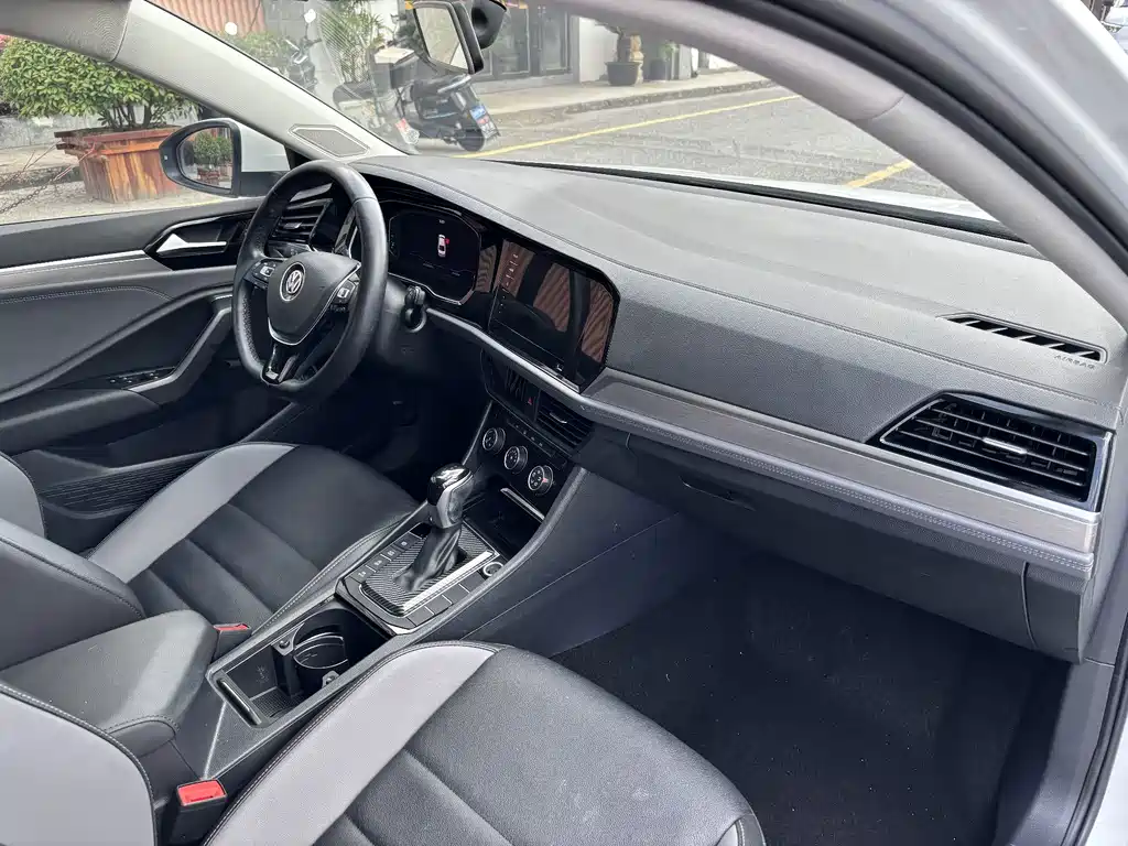 Volkswagen Sagitar — миниатюра 20