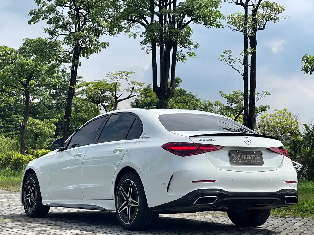 Mercedes-Benz C-Class — миниатюра 4