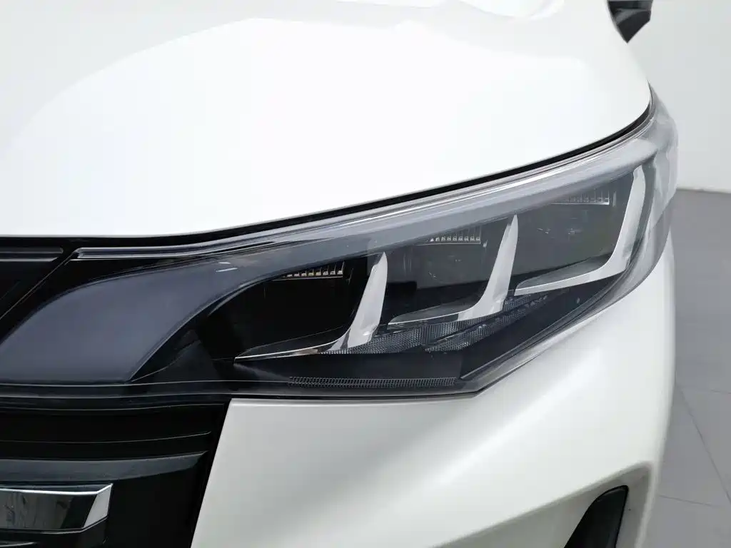GAC Motor Trumpchi M6 — миниатюра 7