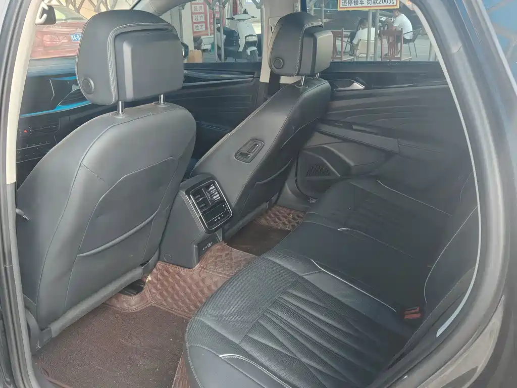 Volkswagen Passat — миниатюра 5