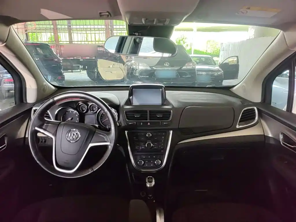 Buick Encore — миниатюра 10