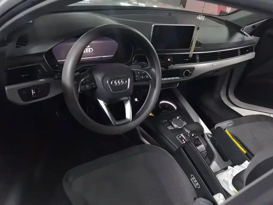 Audi A4 (Import) — миниатюра 12