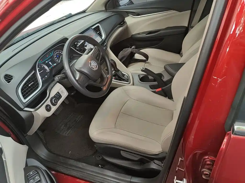 Buick Excelle — миниатюра 15