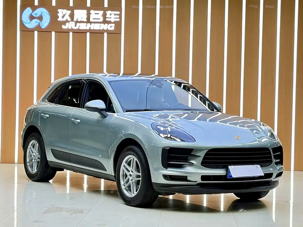 Porsche Macan — миниатюра 3