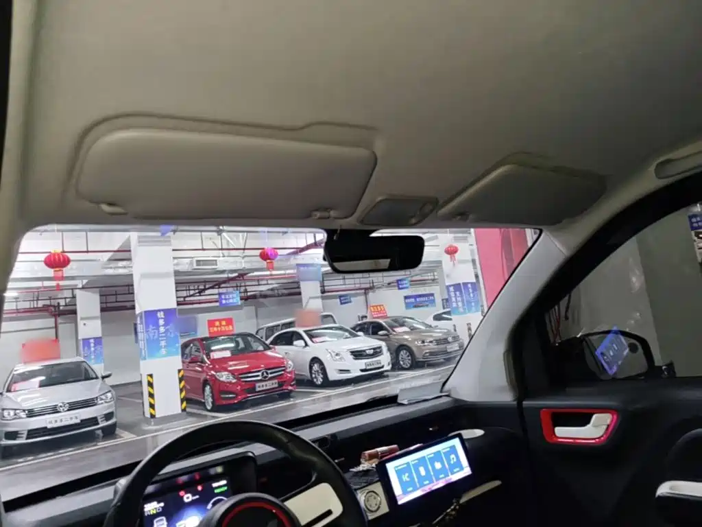 Wuling MINIEV — миниатюра 18