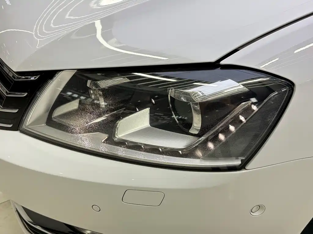Volkswagen Magotan (Import) — миниатюра 11