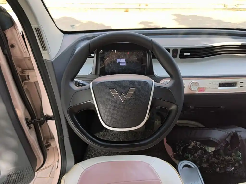 Wuling MINIEV — миниатюра 15