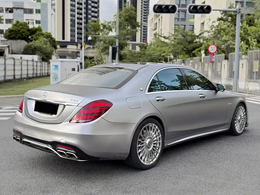 Mercedes-Benz S-Class AMG — миниатюра 11
