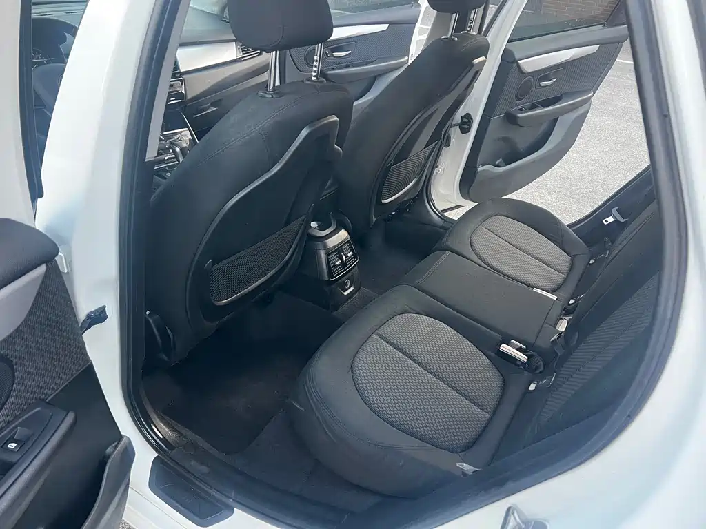 BMW 2 Series Active Tourer (Import) — миниатюра 16