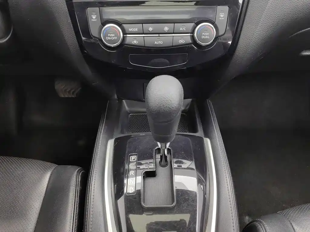 Nissan X-Trail — миниатюра 13