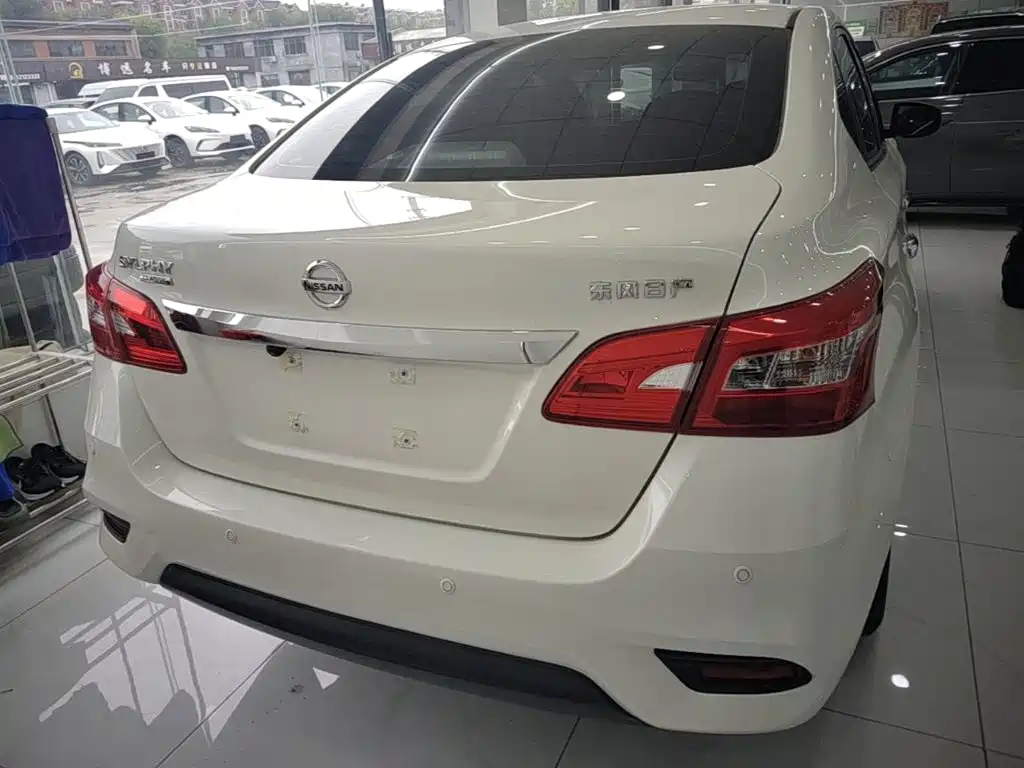Nissan Sylphy — миниатюра 6