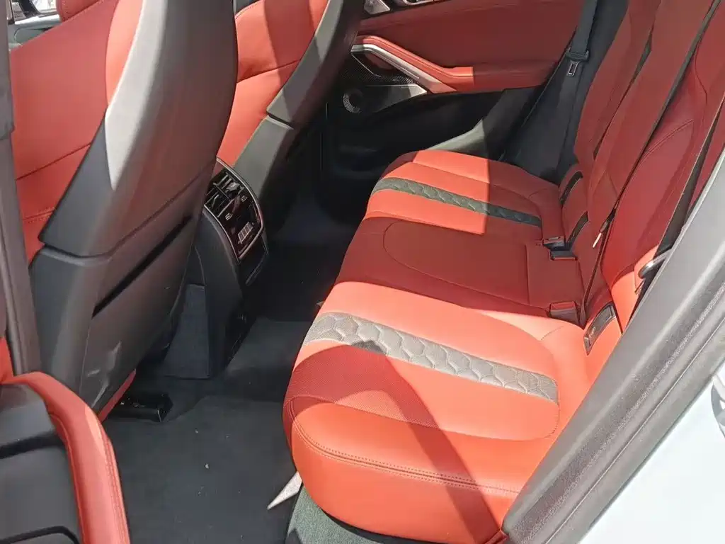 BMW X6 M — миниатюра 7