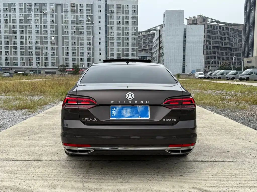Volkswagen Phideon — миниатюра 5
