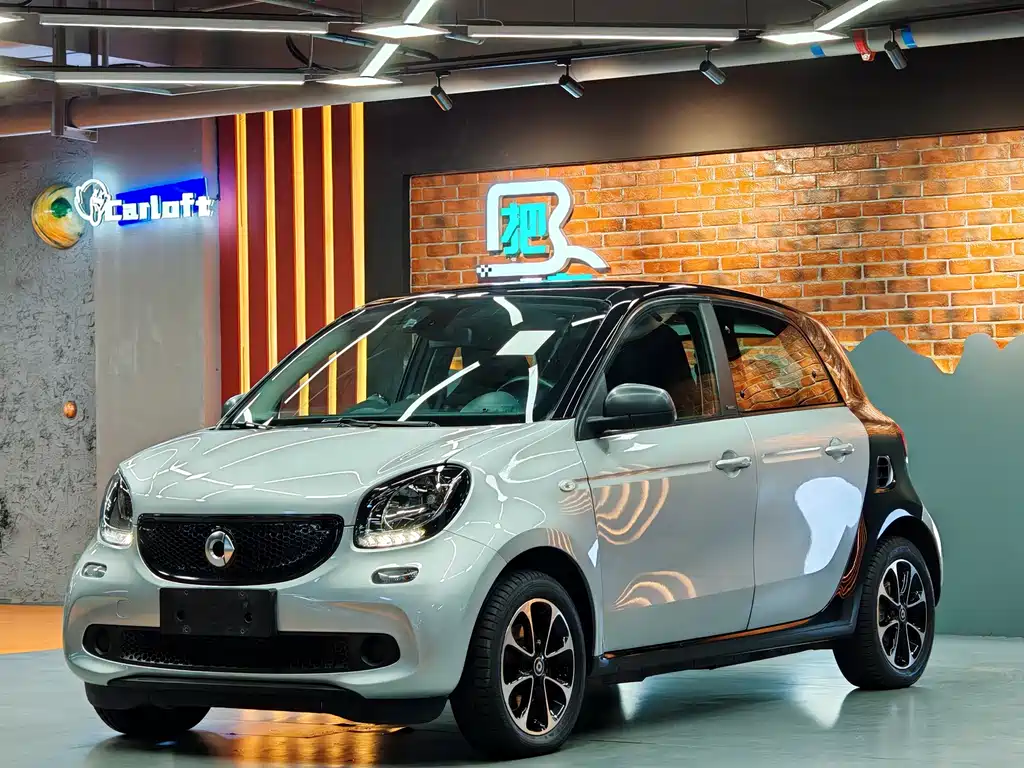 SMART FORFOUR