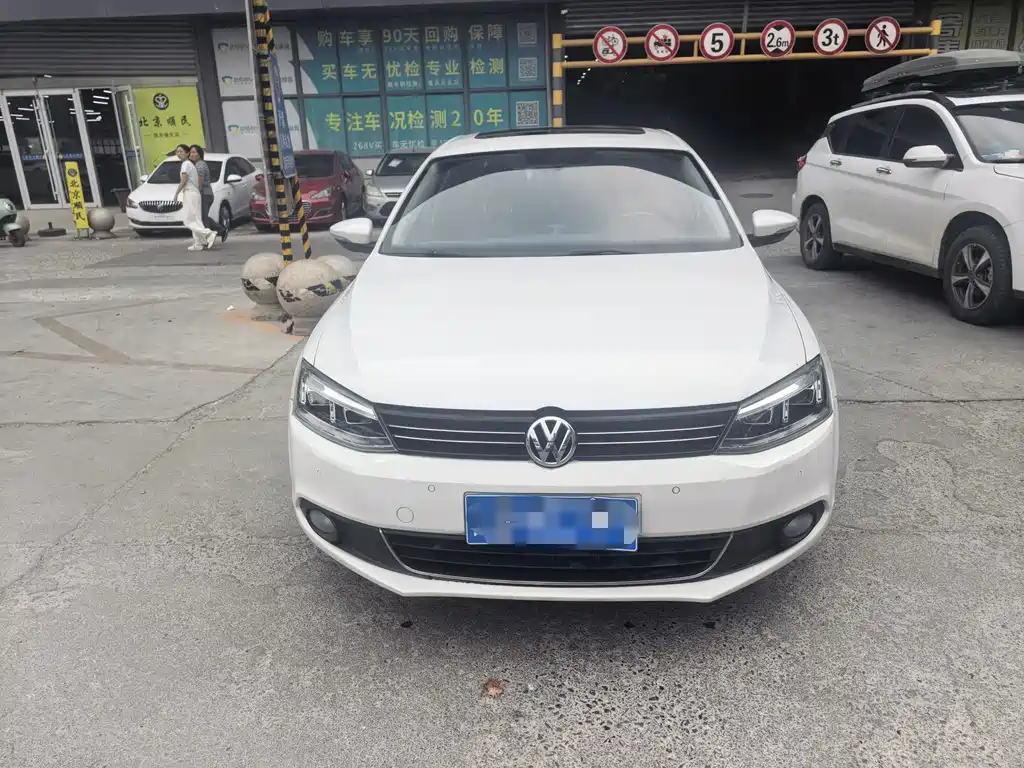 Volkswagen Sagitar — миниатюра 2