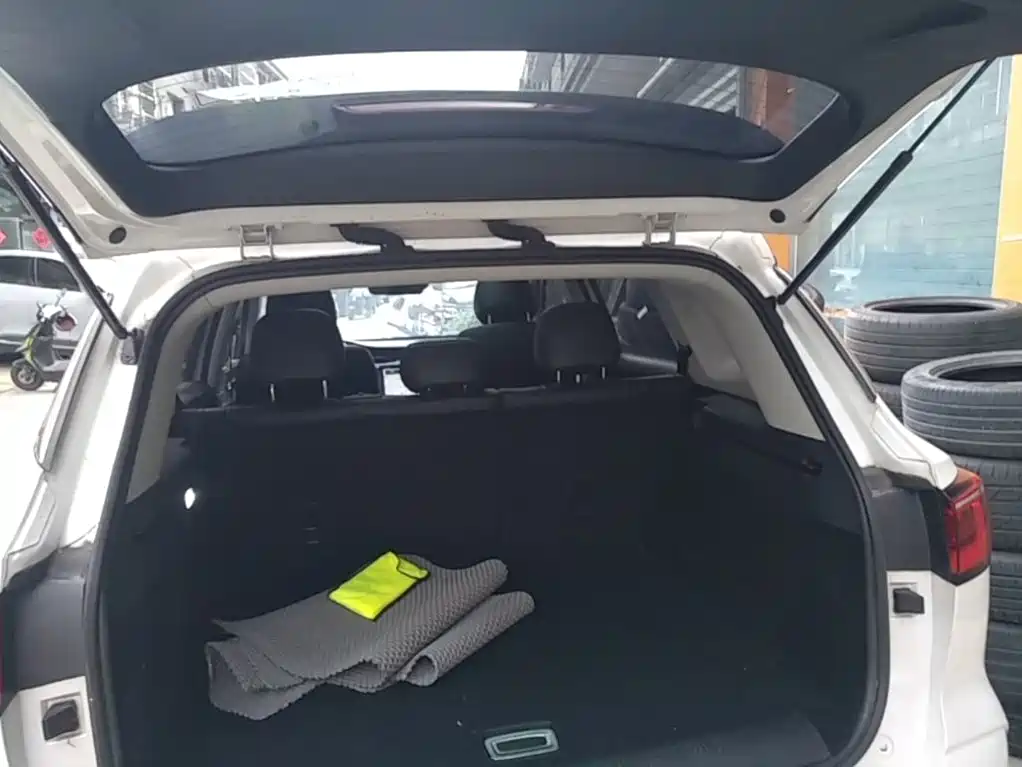 Roewe RX5 eMAX — миниатюра 19