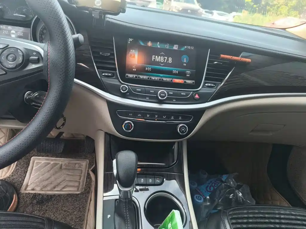 Buick Verano — миниатюра 14