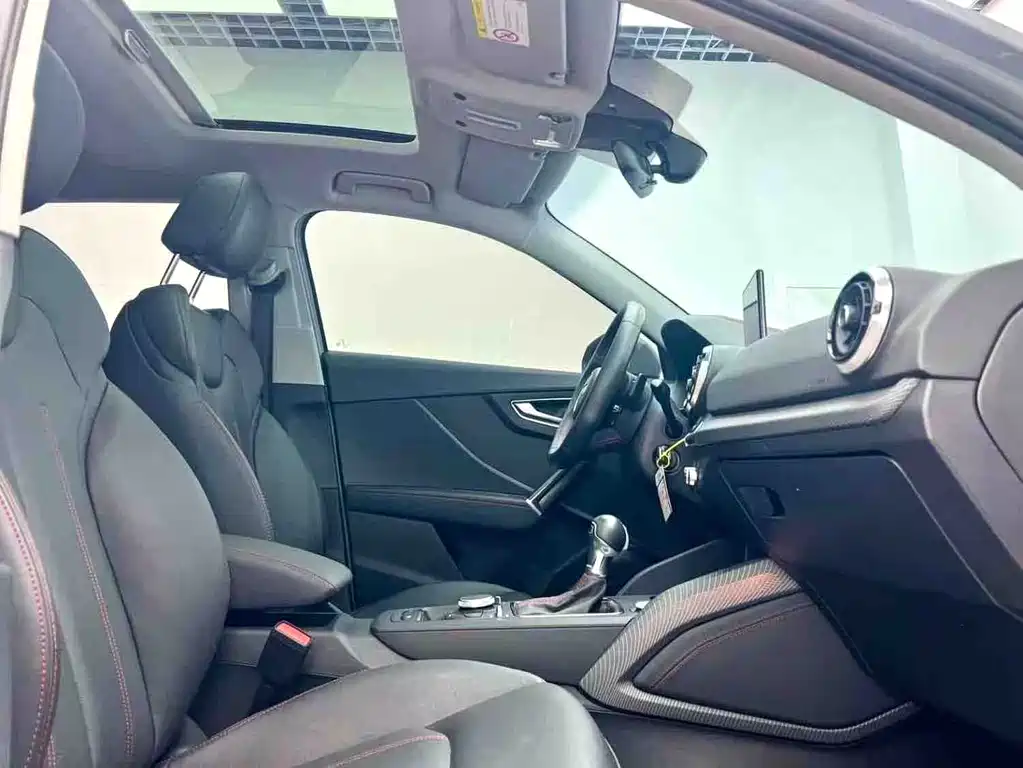Audi Q2L — миниатюра 5
