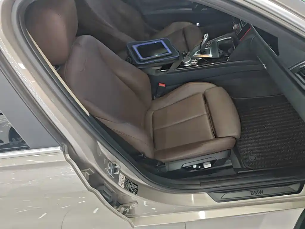 BMW 3 Series — миниатюра 25
