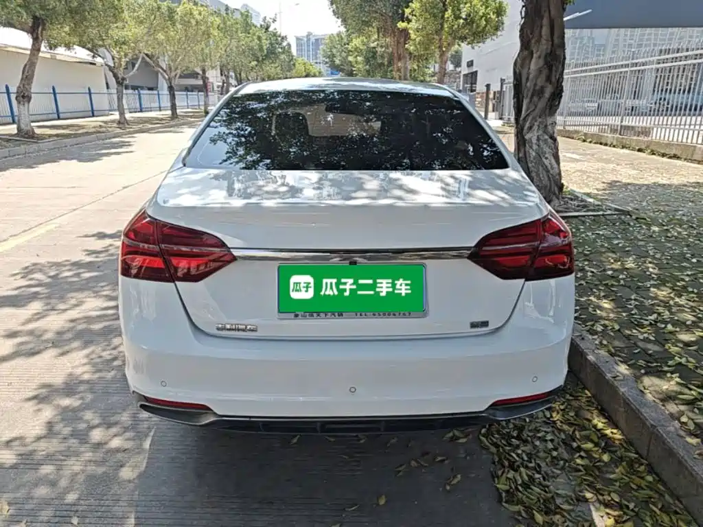 Geely Emgrand — миниатюра 6