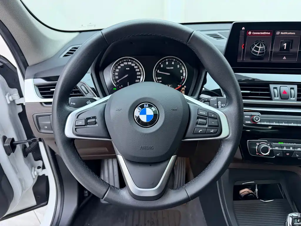 BMW X1 — миниатюра 11
