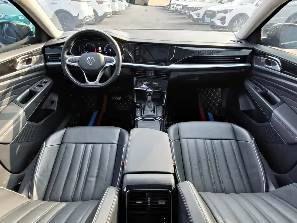 Volkswagen Passat 2022 330TSI Elite