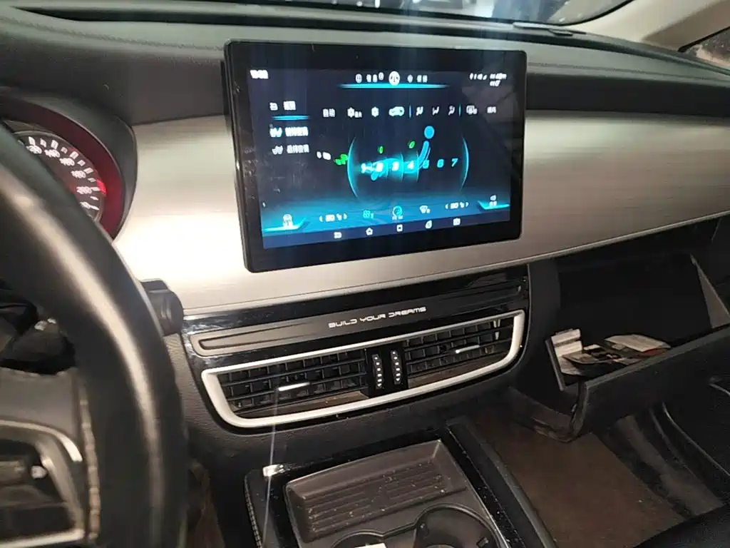 BYD MAX — миниатюра 13