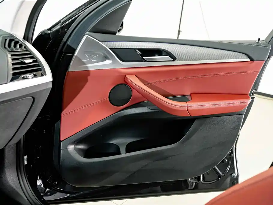 BMW X4 — миниатюра 15