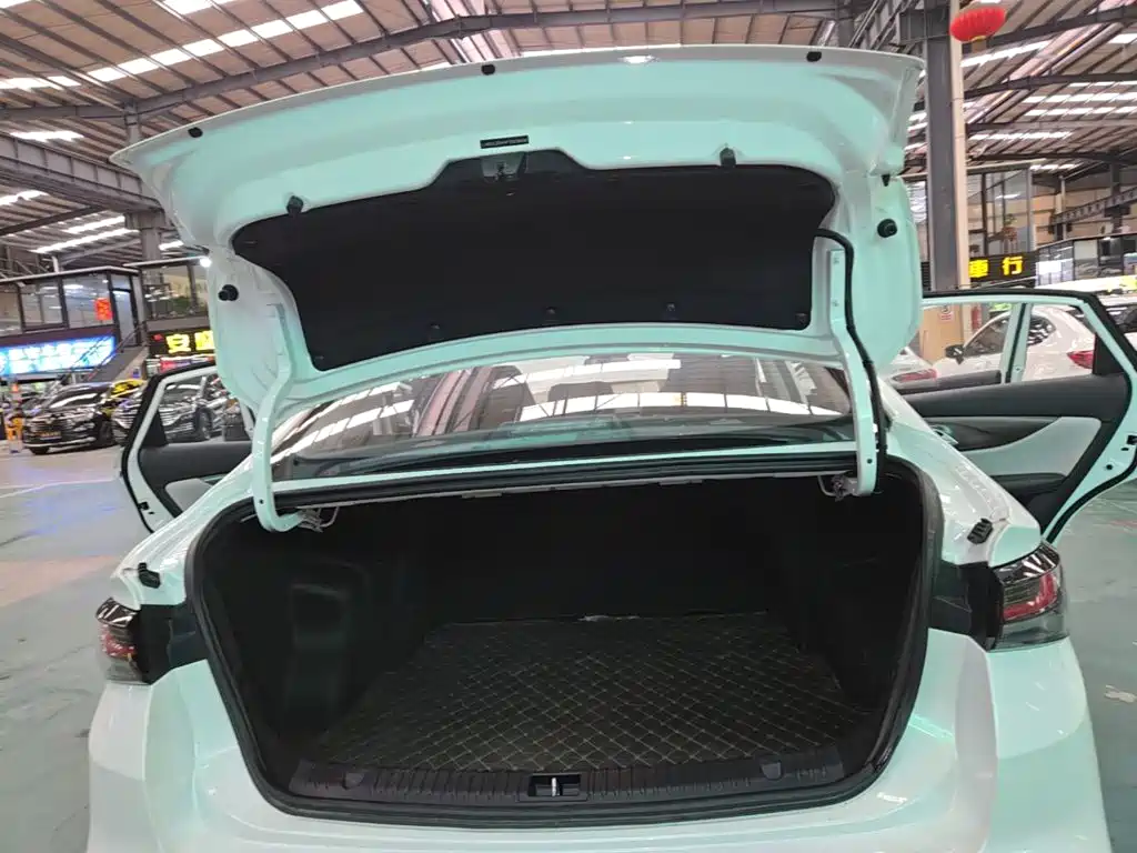 BAIC EU5 Plus — миниатюра 15