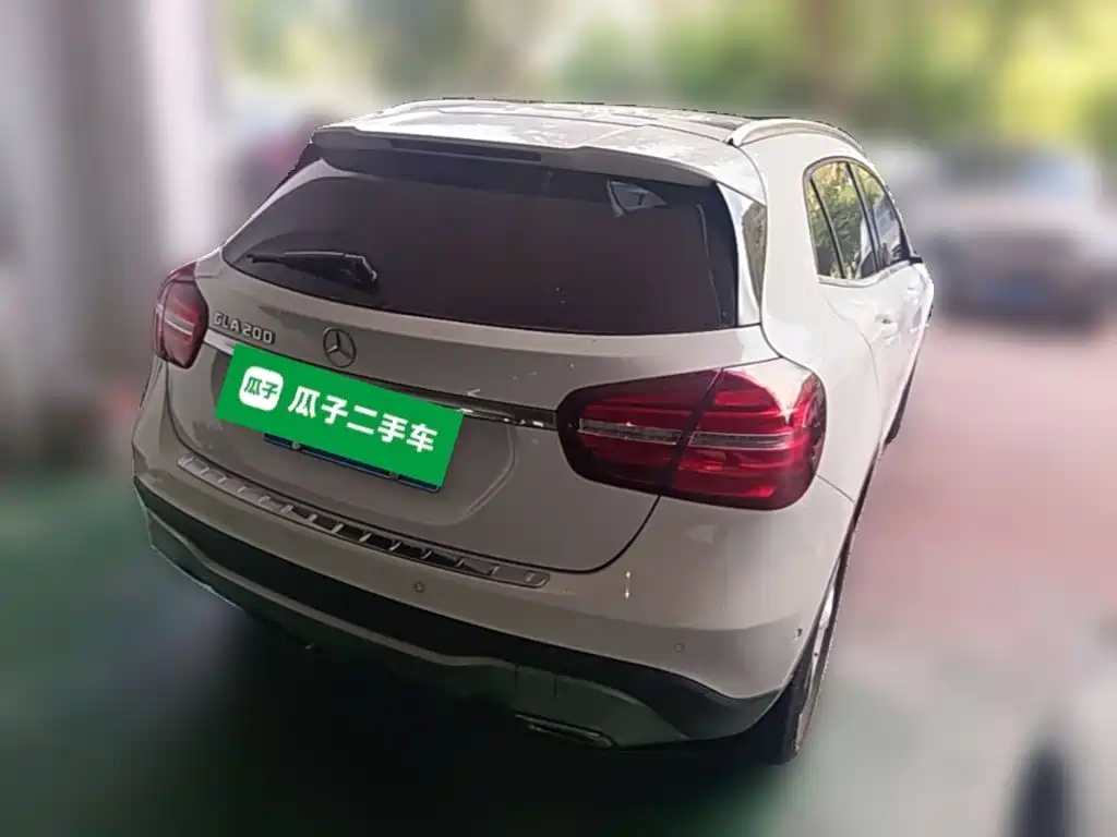 Mercedes-Benz GLA — миниатюра 10