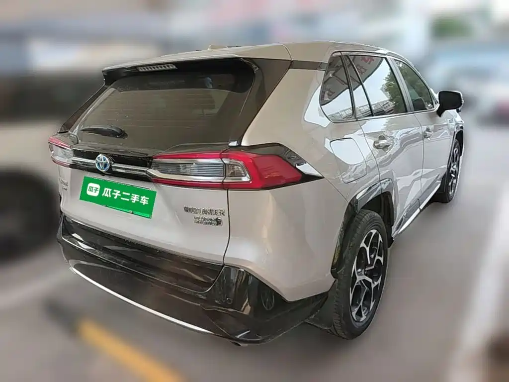 Toyota Wildlander New Energy — миниатюра 10