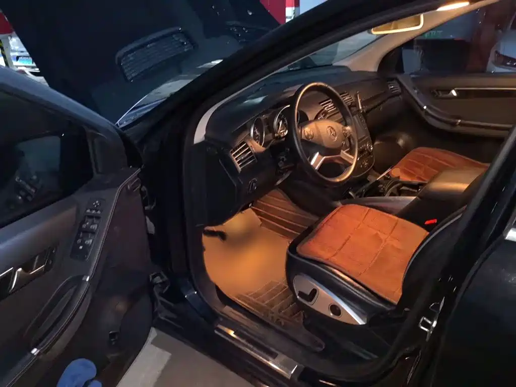 Mercedes-Benz R-Class — миниатюра 14